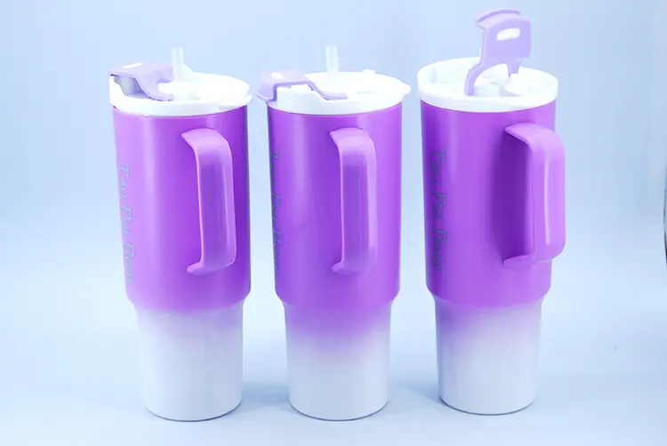 Customizable Plastic Tumblers
