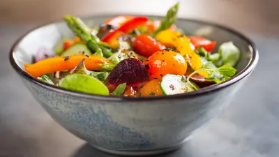 7 Amazing Benefits of Using Ceramic Salad Bowls in Your Kitchen